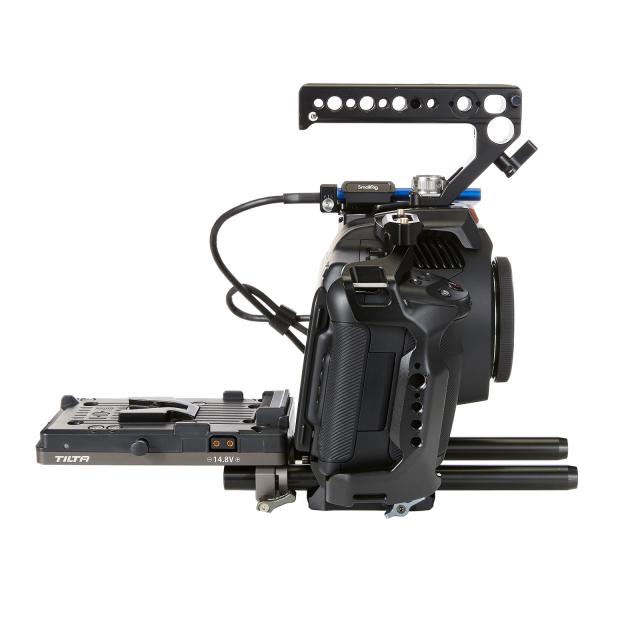 Blackmagic Pocket Cinema Camera 6K PRO Set With Cage (EF Blackmagic Pocket Cinema Camera 6K PRO Set With Cage (EF